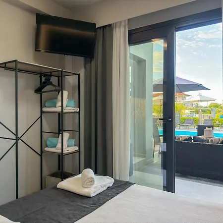 Assos Luxury Pefkochori